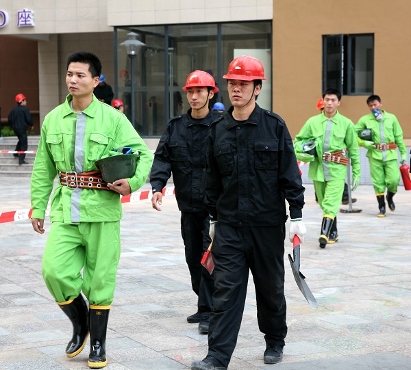 中亞集團(tuán)項(xiàng)目部組織冬季消防演練